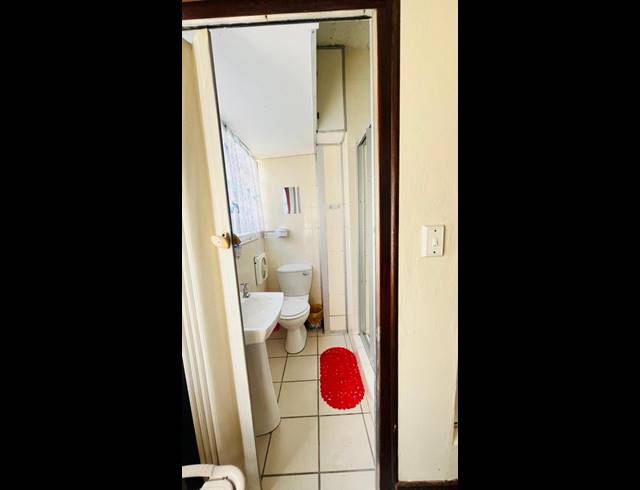 2 BEDROOM APARTMENT FOR SALE IN MARGATE BEACH